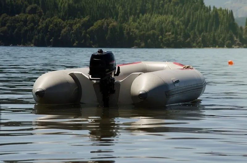 Рейтинг лучших лодок ПВХ под мотор в 2026 году