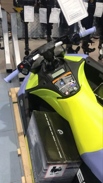 Гидроцикл SeaDoo Spark Trixx for 1 желтый