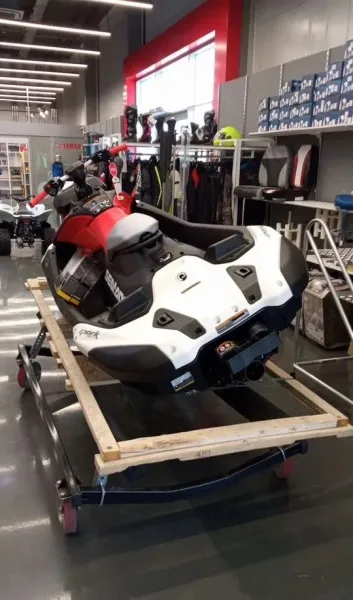 Гидроцикл SeaDoo Spark Trixx for 1 красный