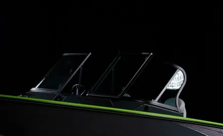 Катер Windboat 4.6 DCX NEW (желтый)