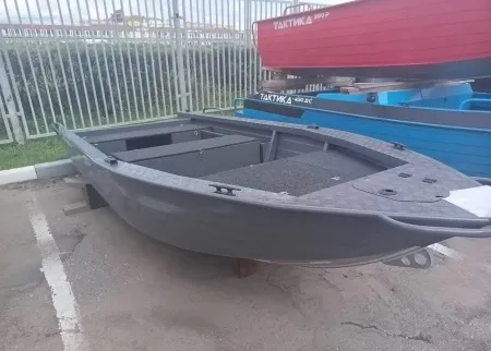 Лодка Тактика 430рм