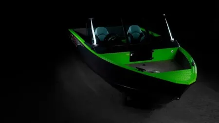 Катер Windboat 4.6 DCX NEW (желтый)