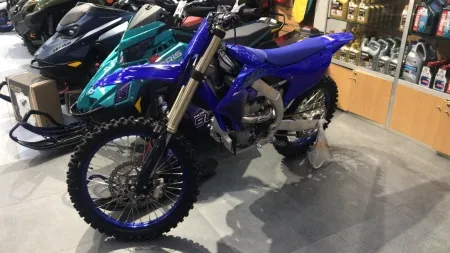 Мотоцикл Yamaha YZ450F 2024