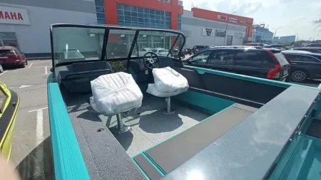 Катер Windboat 4.6 DCX NEW (зеленый)