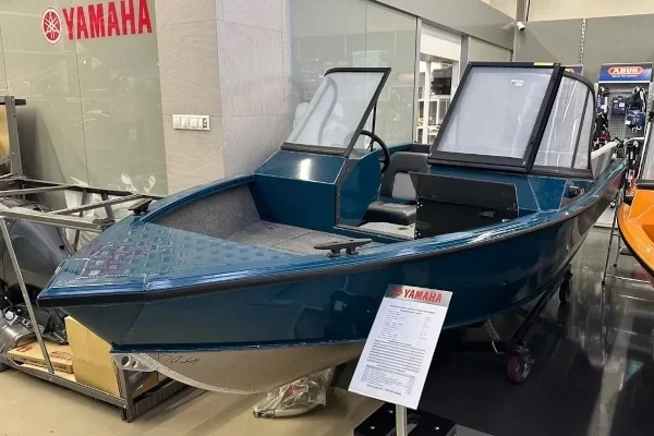 Windboat 4.5 DCX